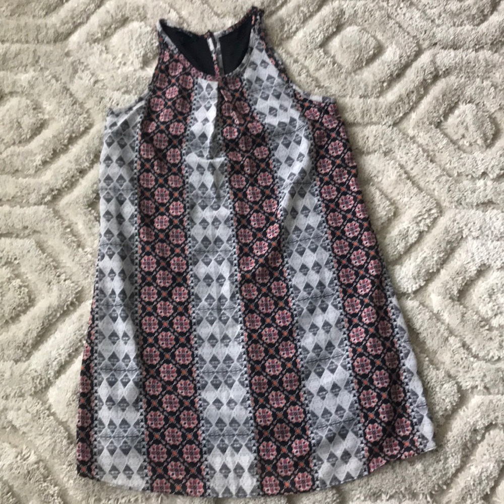 Sleeveless dress